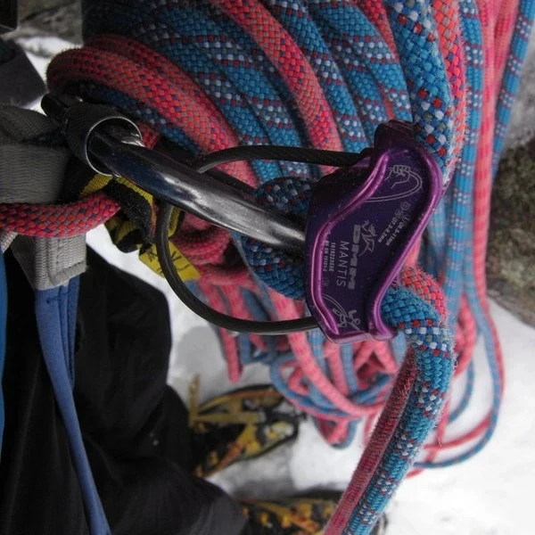 DMM Mantis Rock Climbing Belay Device 4 DMM Mantis Rock Climbing Belay Device - Image 4